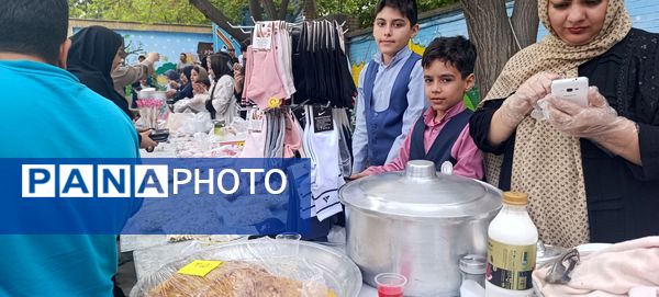 برپایی بازارچه در  دبستان امام جعفر صادق (ع) آشخانه