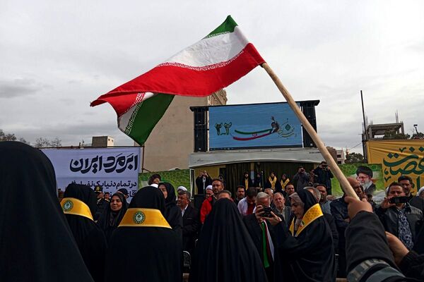 22بهمن در اسلامشهر؛ حماسه‌ای از جنس حضور