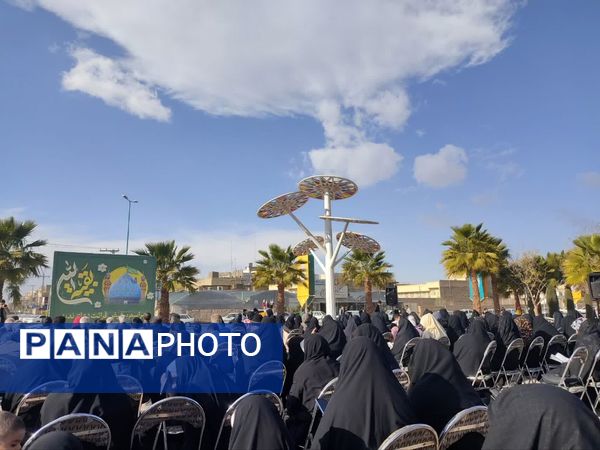 دعای ندبه باشکوه در آستانه میلاد حضرت مهدی(عج) در میدان حج یزد