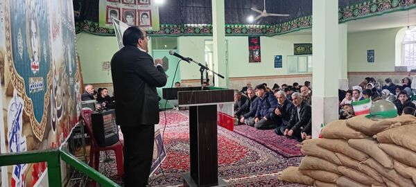 یادواره شهدای روستای کمک سفلی با حضور خانواده‌های شهدا و مسئولان