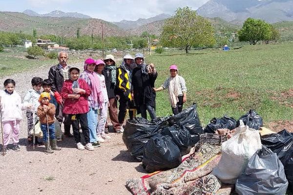 پاکسازی طبیعت در روز طبیعت