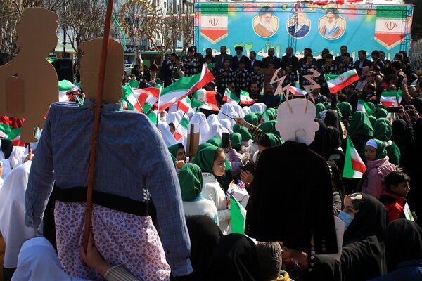 حضور پرشور مردم بهارستانی در راهپیمایی ۲۲ بهمن