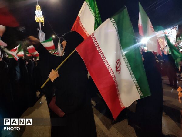 قاب پانا میزبان اجتماع پرشور مردمان ولایت مدار نیشابور در بلوار فضل