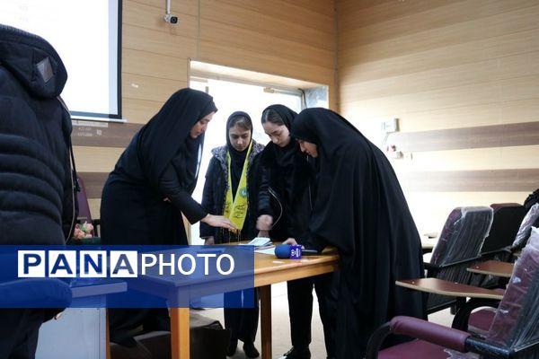 انتخابات هیات رئیسه‌ شورای دانش‌آموزی شهرستان مرند