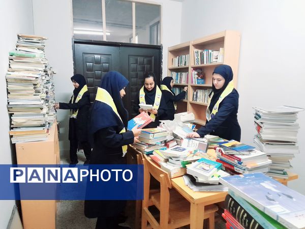 افتتاح کتابخانه دبیرستان علی افشار نژاد ناحیه ۶
