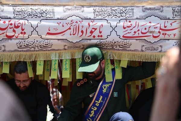 وداع با پیکر مطهر شهید حسین امیرعبدالهیان در شهرستان ری