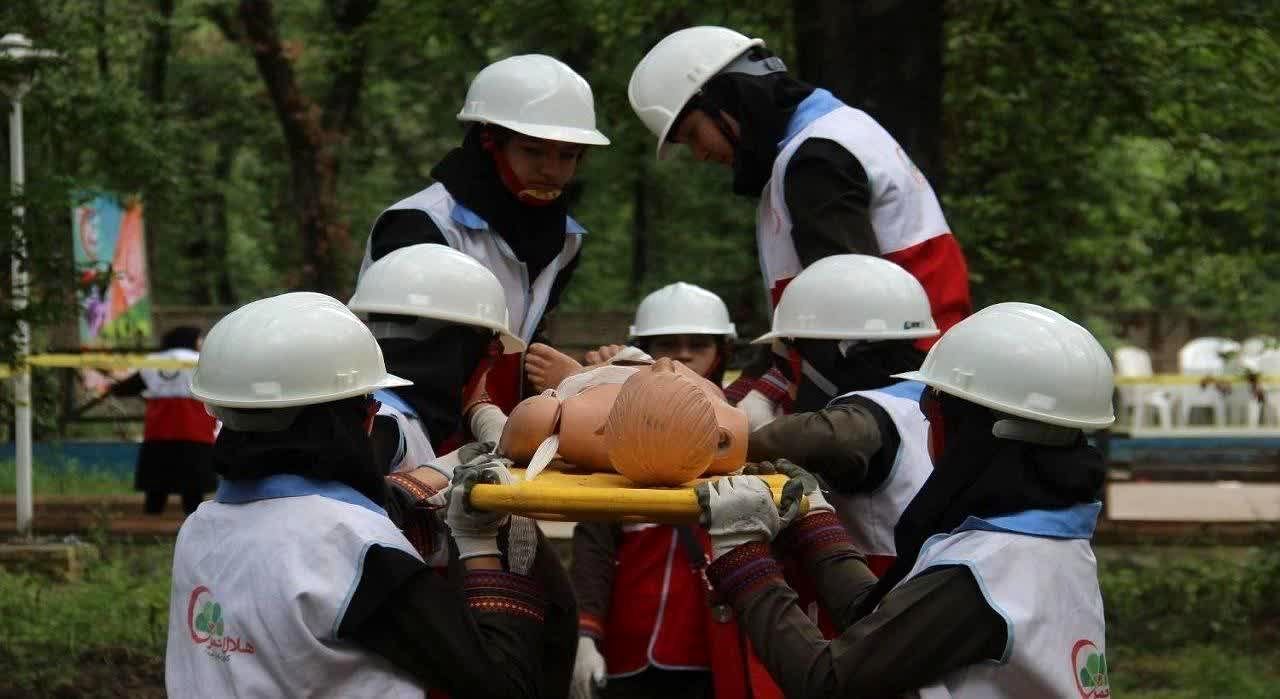 رقابت ۹۰۰ تیم در مرحله استانی مسابقات آماده 