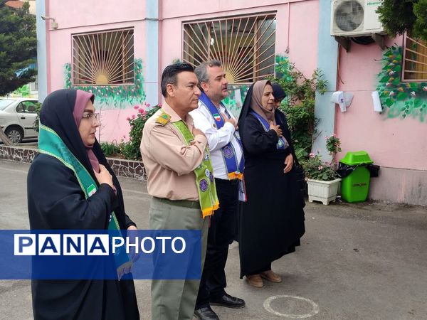 حضور ارزیابان کشوری سازمان دانش‌آموزی در مدارس قائمشهر