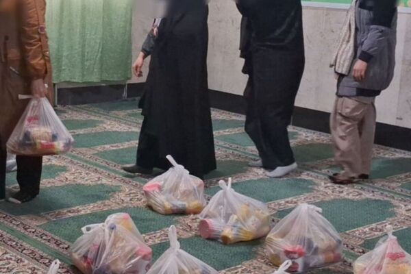 توزیع بسته‌های معیشتی در مدرسه عمار نصیرشهر