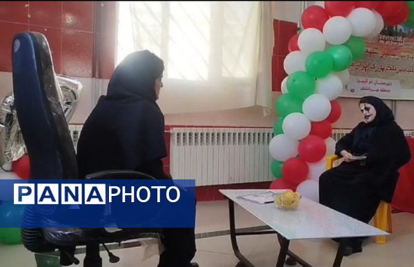 برگزاری جشن مدرسه‌ای «ایران‌مون» در دبیرستان ام‌البنین بیرانوند