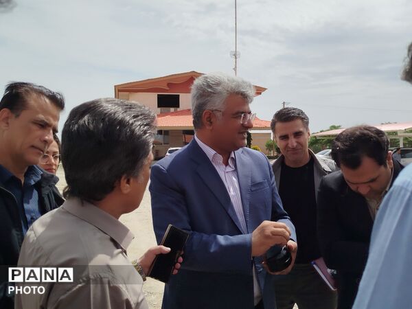 بازدید فرماندار  از شرکت زرین‌فلز کاشمر