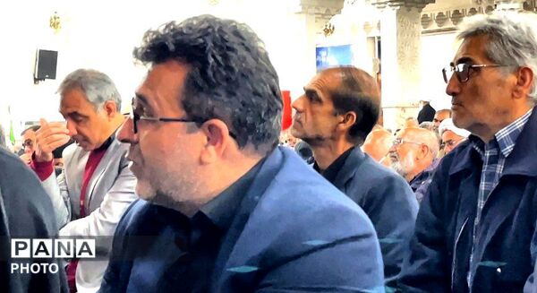 نمازی حماسی و معنوی با عطر شهادت در کاشمر