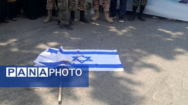  حضور بی نظیر مردن نیشابور در راهپیمایی بر علیه حمله رژیم صهیونسیتی