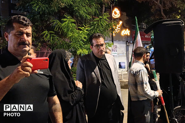 محفل انس با قرآن دانش‌آموزی در بزرگداشت مقام رهبر شهید در بجنورد
