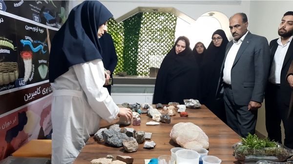 آموزش ماندگار در تجربستان کاوک ناحیه۷ مشهد 