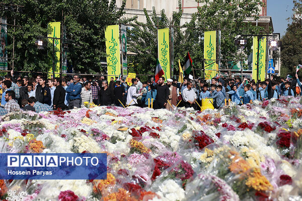 آیین ادای احترام به مقام شامخ شهیدان مقاومت و شهید سید حسن نصرالله
