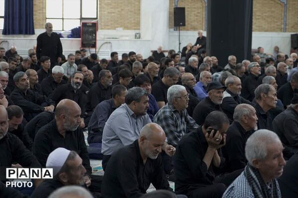 شکوه نمازجمعه این هفته باقرشهر و کهریزک با حضور عزاداران حسینی 