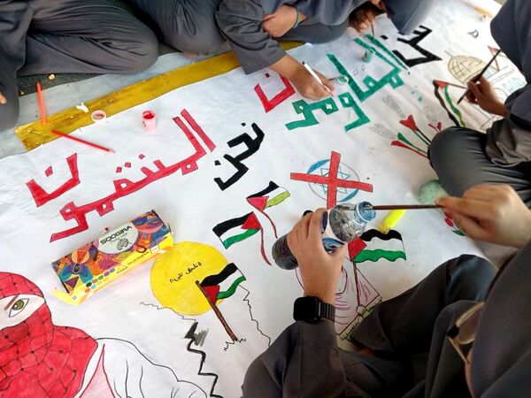 برگزاری رویداد "هفته ماها" در دبیرستان پاینده اهواز