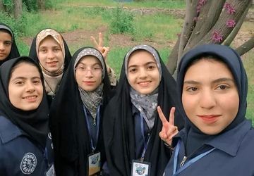 کار گروهی دانش‌آموزخبرنگاران پانای استان اصفهان در اردوی ملی مسئله‌محور