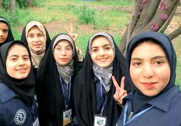 کار گروهی دانش‌آموزخبرنگاران پانای استان اصفهان در اردوی ملی مسئله‌محور