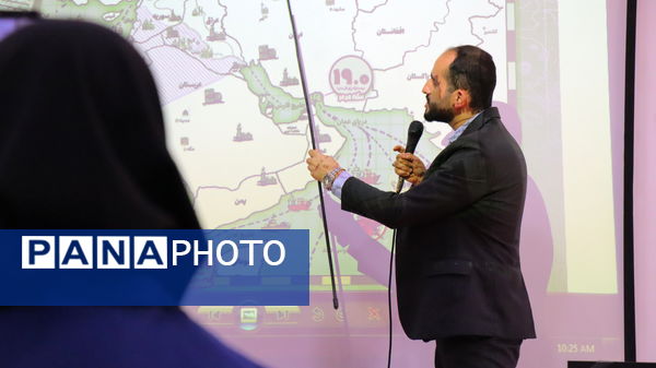 افتتاحیه دوره تربیت روایتگران قصه فلسطین در شهرستان پاکدشت 