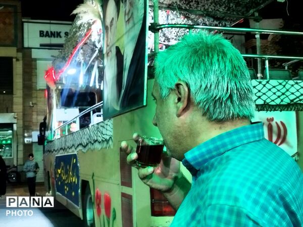 میزبانی در مسیر اجتماعات؛ فعالیت چایخانه حضرت زهرا (س)