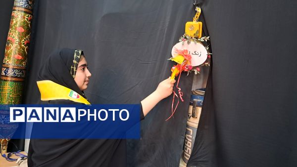 جشن نیمه شعبان در دبیرستان حضرت زینب (س)