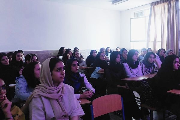 برگزاری همایش انتخاب رشته کنکور سراسری در مدرسه شهید راستی پردیس 