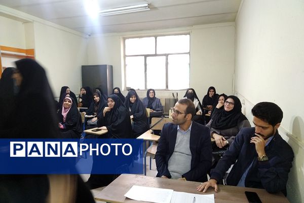 تشکیل کارگاه آموزش  تشکیلاتی، مهارتی و معرفتی  پیشتازان ، ویژه مربیان و دانش آموزان  پیشتاز 