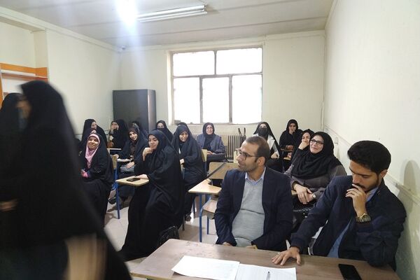 تشکیل کارگاه آموزش  تشکیلاتی، مهارتی و معرفتی  پیشتازان ، ویژه مربیان و دانش آموزان  پیشتاز 