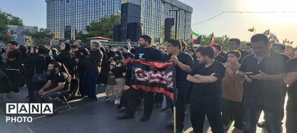 آیین خیمه سوزان عصر عاشورا در مشهد