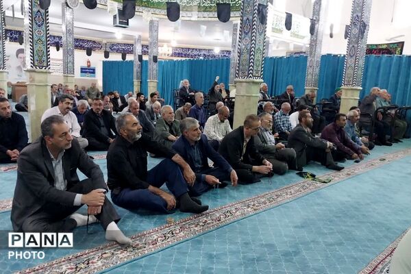 میعادگاه اقتدار و ایمان؛ طنین یاد شهدای والامقام در مصلی فیروزکوه