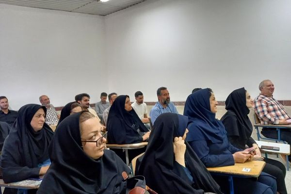 کارگاه توانمند سازی دبیران متوسطه اول و دوم