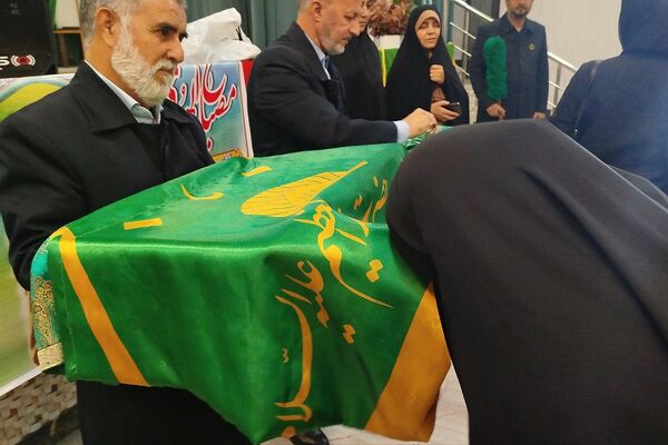 افتتاحیه طرح مصباح الهدی و جشن میلاد حضرت زینب(س) دبیرستان ریحانه النبی باقرشهر 