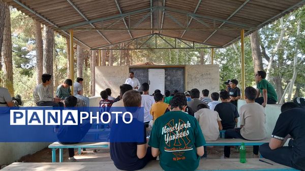 کلاس حل مسئله و اتاق فکر برای دانش آموزان متوسطه اول و دوم 