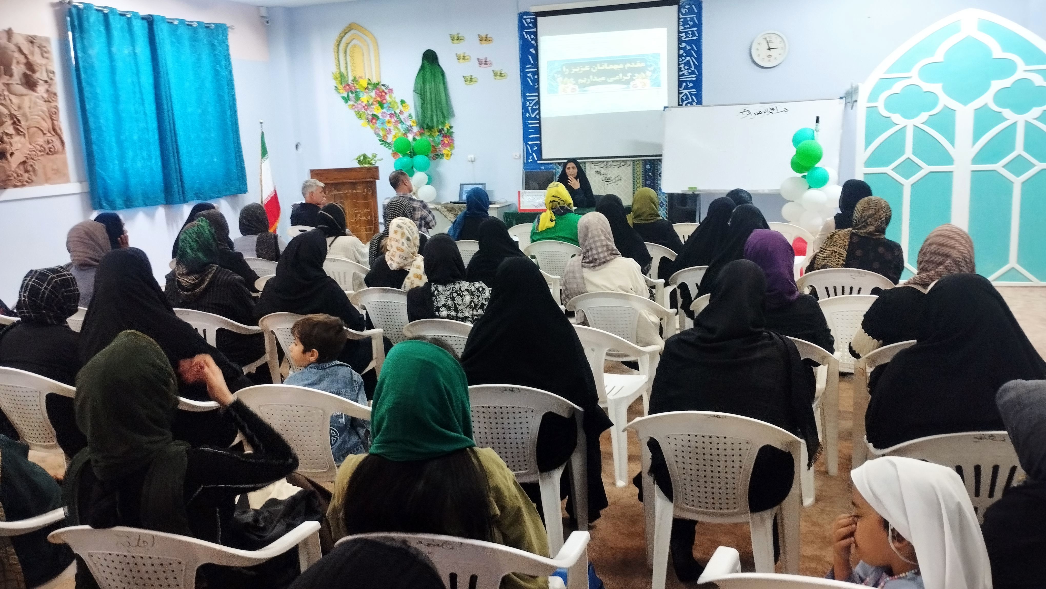 اولین مجمع انجمن اولیا و مربیان دبیرستان فرهنگیان