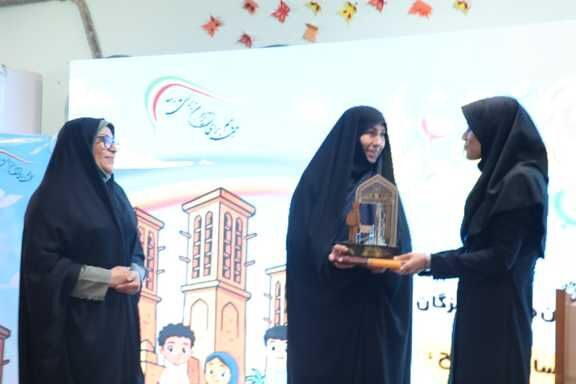 آغاز فصل شکوفه ها در بندرعباس 