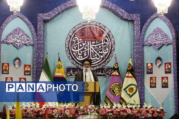 اجتماع بزرگ «فداییان ولایت، مدافعان وطن» در قم