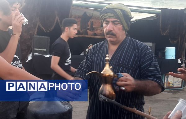  کاروان زائرین پیاده دانش‌آموزی در نیشابور