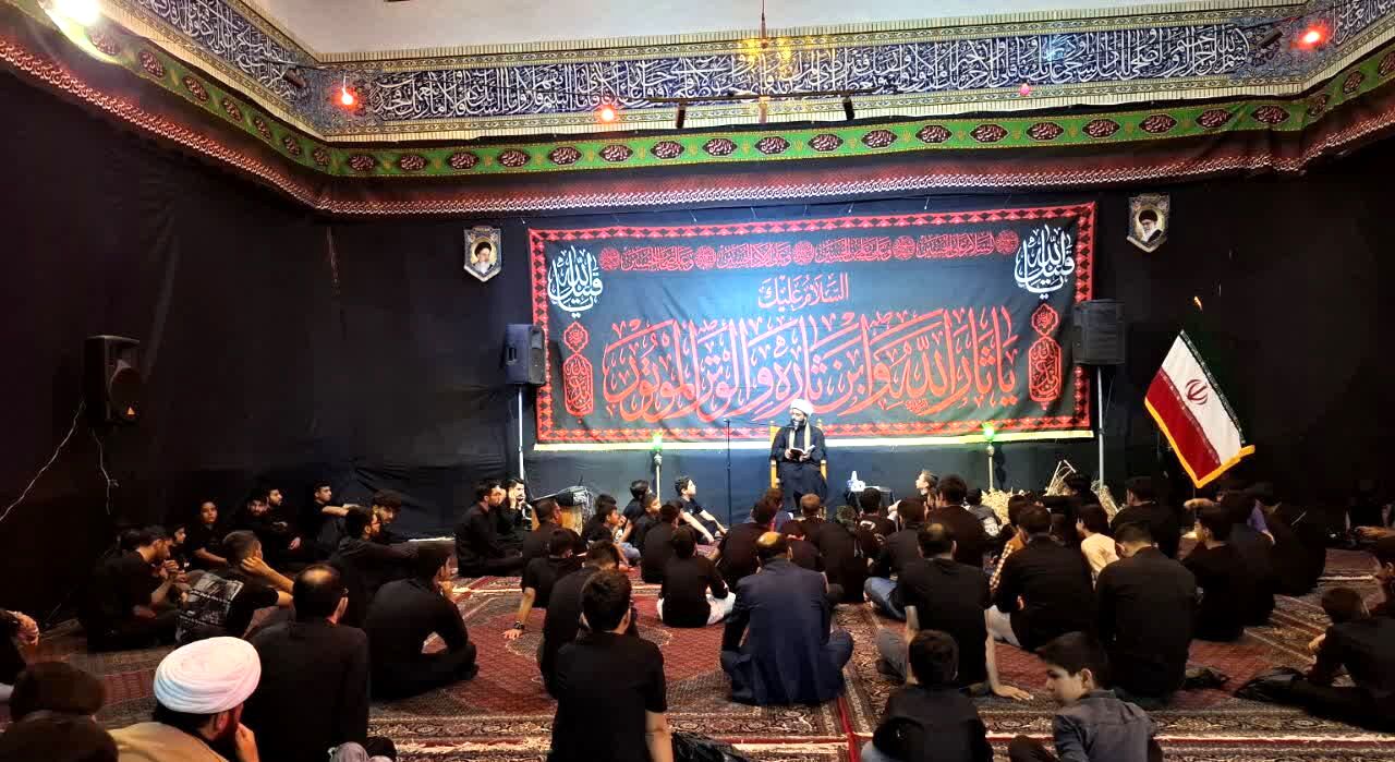 مراسم سوگواری شب هشتم محرم در هیئت انصار الحجه نیشابور 
