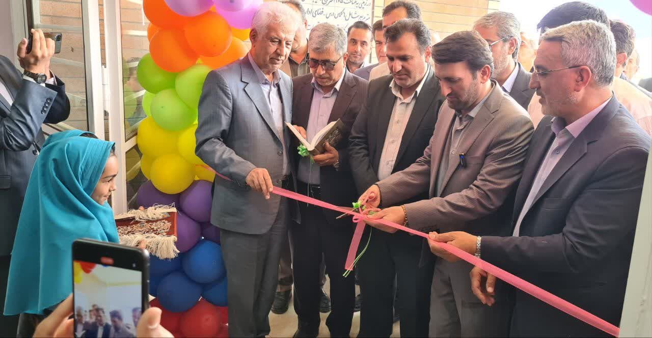  افتتاح مدرسه خیرساز مهندس اصغر کاشانی در کاشان