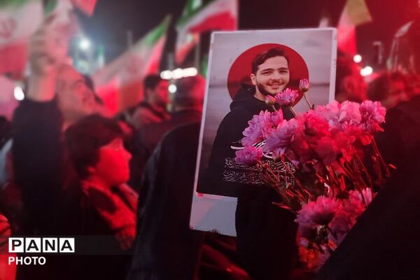 تشییع پیکر شهید محمدحسین عزیزی و شهیده حاجیه خانم صلح‌جو
