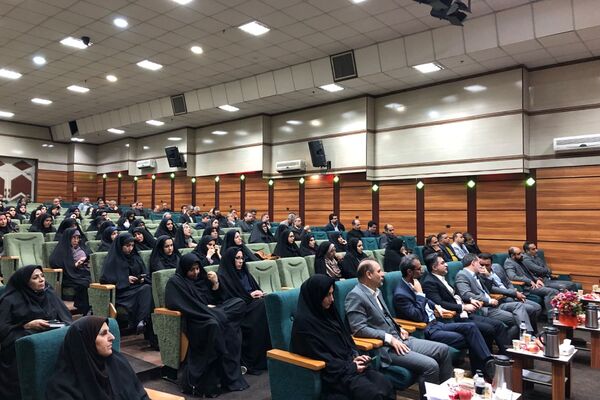 برگزاری جلسه مدیران با حضور فعال مسئولان آموزش و پرورش و اداره کل شهرستانهای تهران در ناحیه دو شهرری