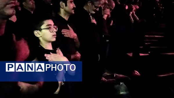 مراسم شب‌دهم محرم در هیئت فرهنگیان  نیشابور