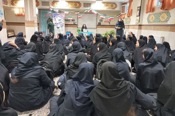 مراسم هفته بهداشت و روان در مدرسه خوارزمی رباط کریم