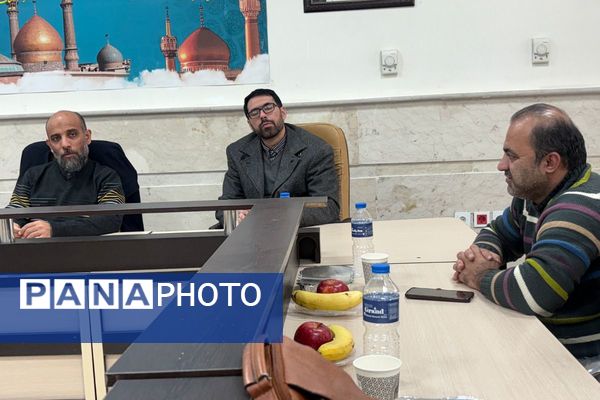 دیدار صمیمانه همکاران پرورشی اداره آموزش‌وپرورش شهرستان اسلامشهر با فرمانده بسیج فرهنگیان تهران