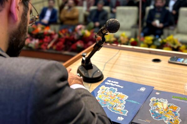 نشست تخصصی افق نو در تربیت جهت اجرایی سازی طرح «ایرانمون»