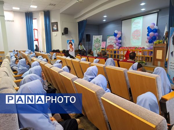 آیین تحلیف پیشتازان در دبستان آرمینه مصلی نژاد ناحیه ۶ مشهد