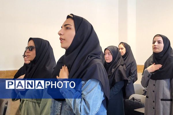 جلسه شورای معلمان دبیرستان نمونه دولتی ولایت