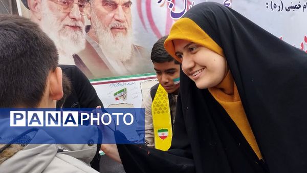 سازمان دانش‌آموزی و پانا استان یزد همه پای کار در ۲۲ بهمن